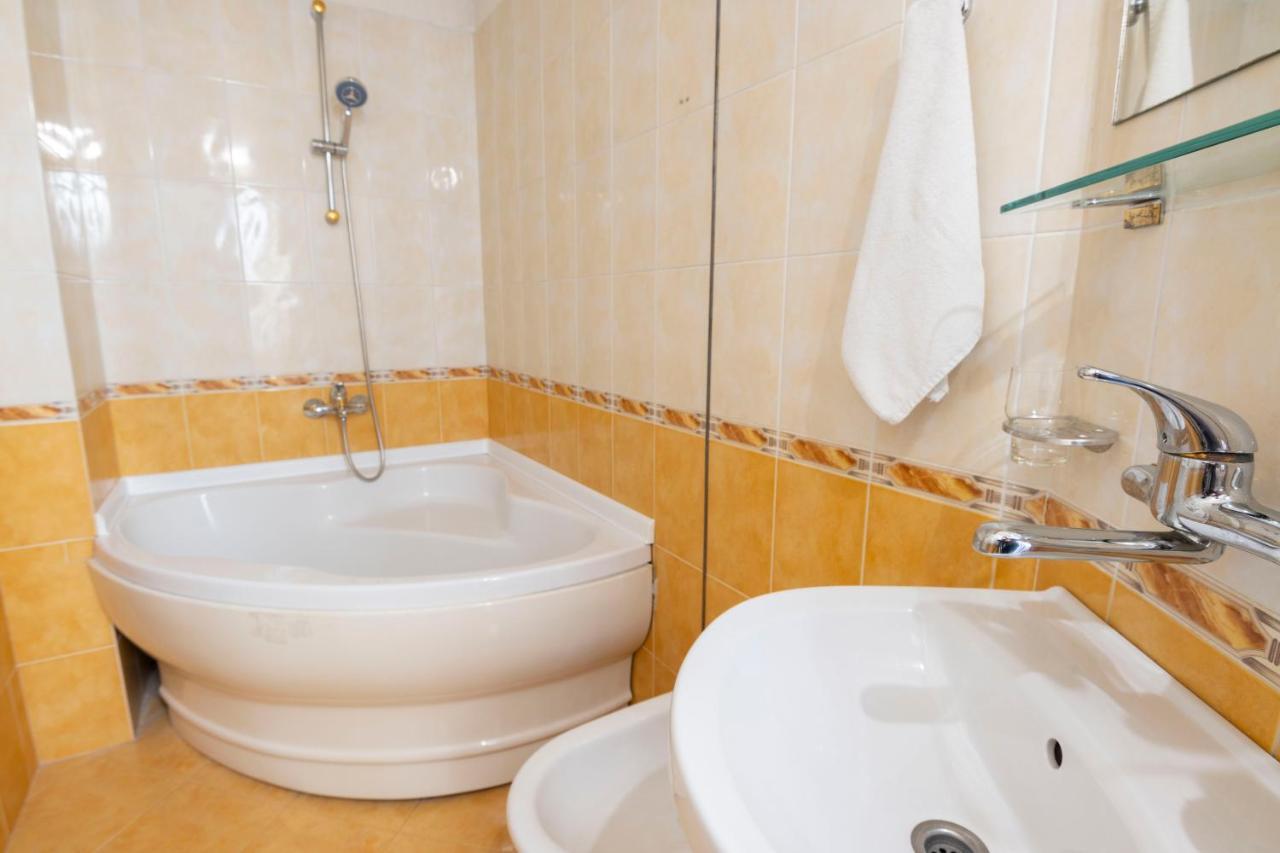 Hotel Slaviani Dimitrovgrad  Exteriér fotografie